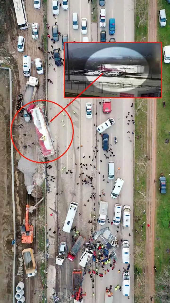 Bursa'da tır dehşet saçtı! 4 ölü, 8'i ağır 20 yaralı