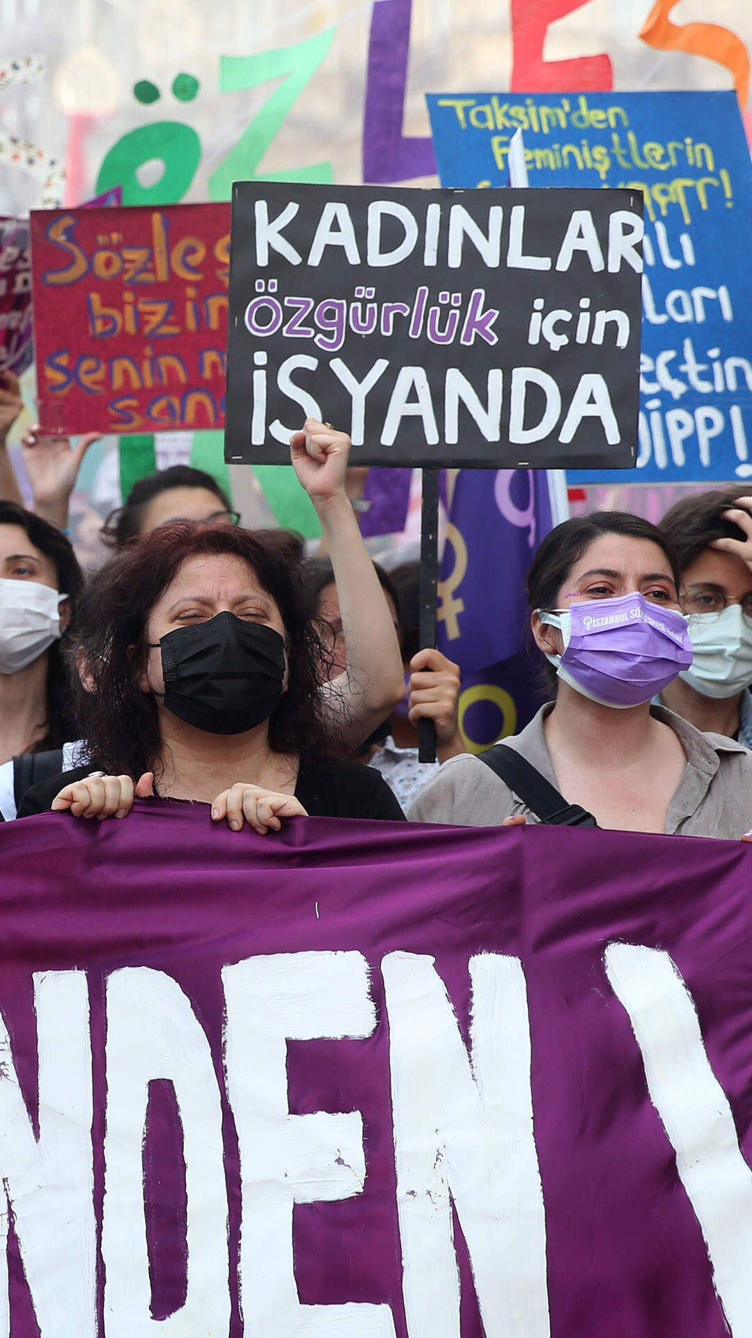 İstanbul Sözleşmesi’nden çekilme kararını protesto ettiler