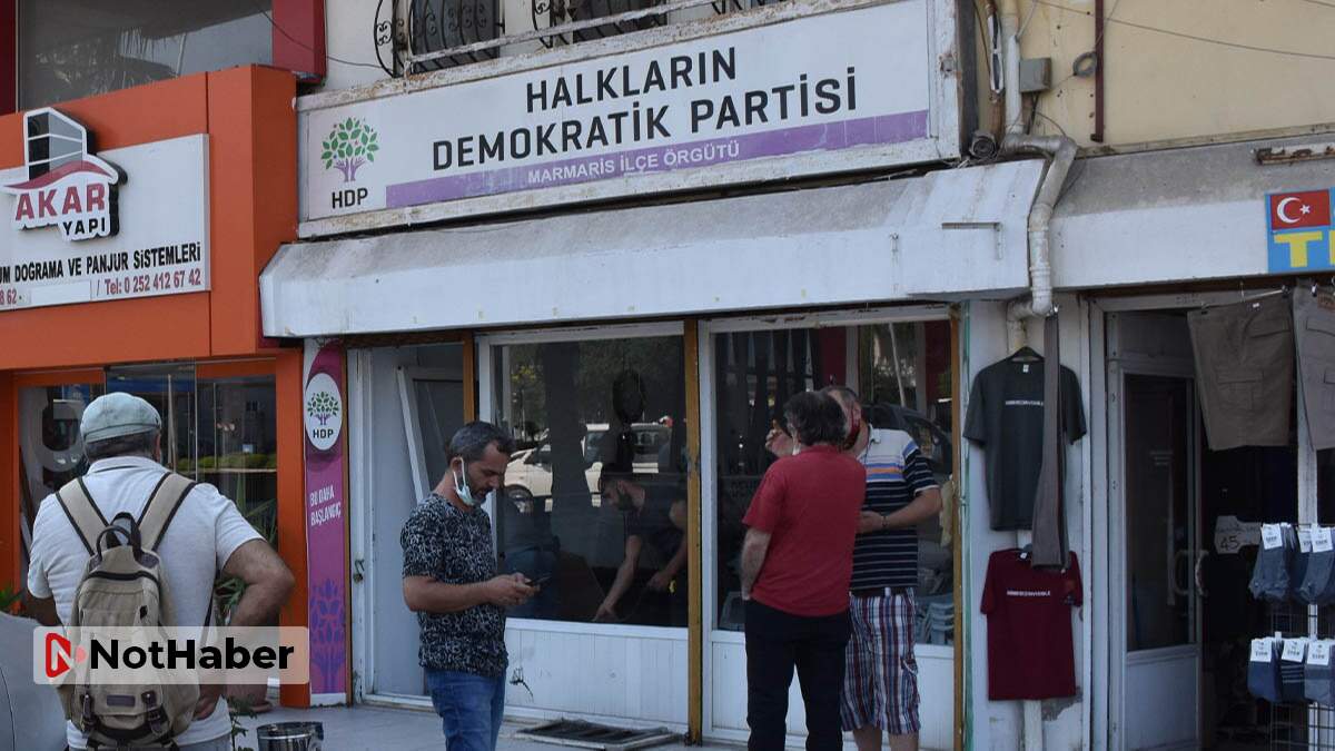 Marmaris'te HDP ilçe binasına silahlı saldırı