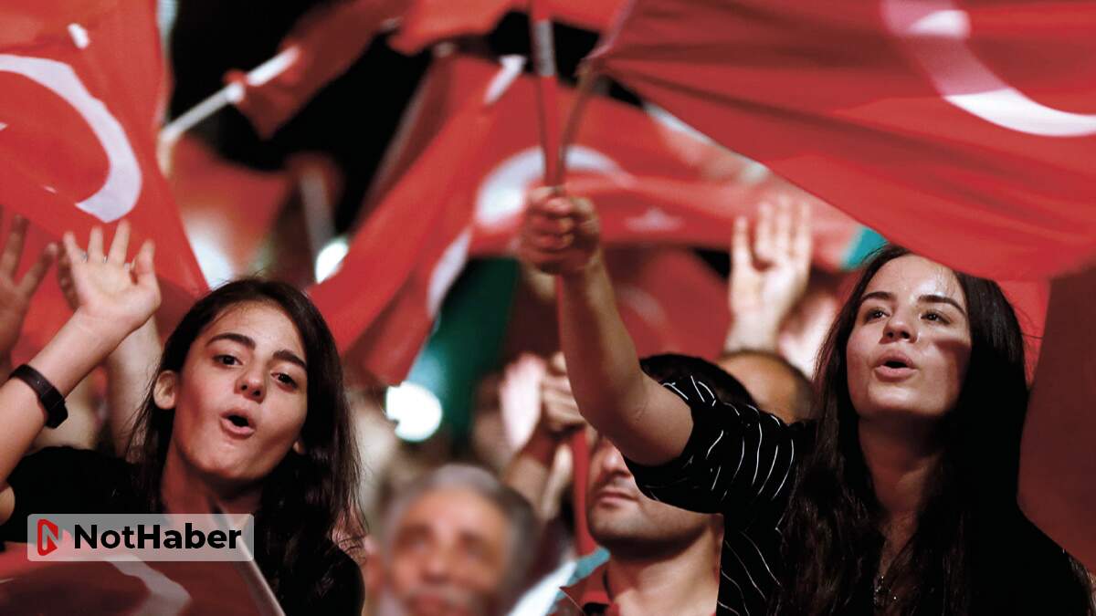 15 Temmuz anketine göre halk darbe olsa yine sokağa çıkacak!
