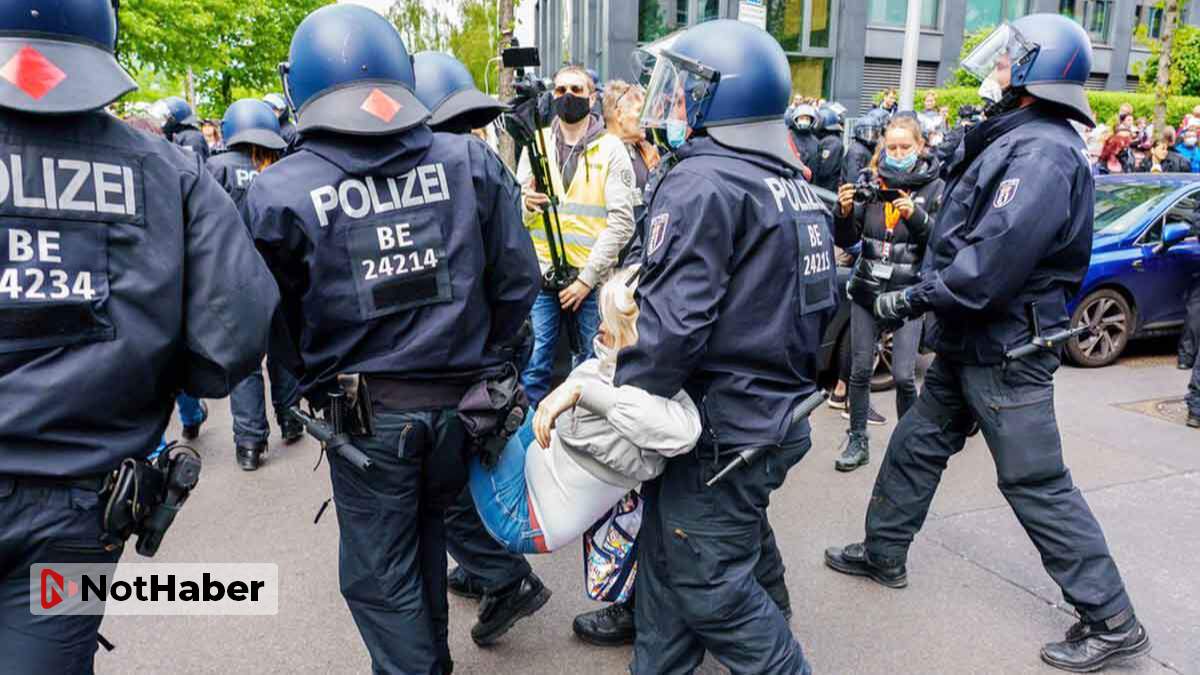 Alman polisine "şiddet" soruşturması