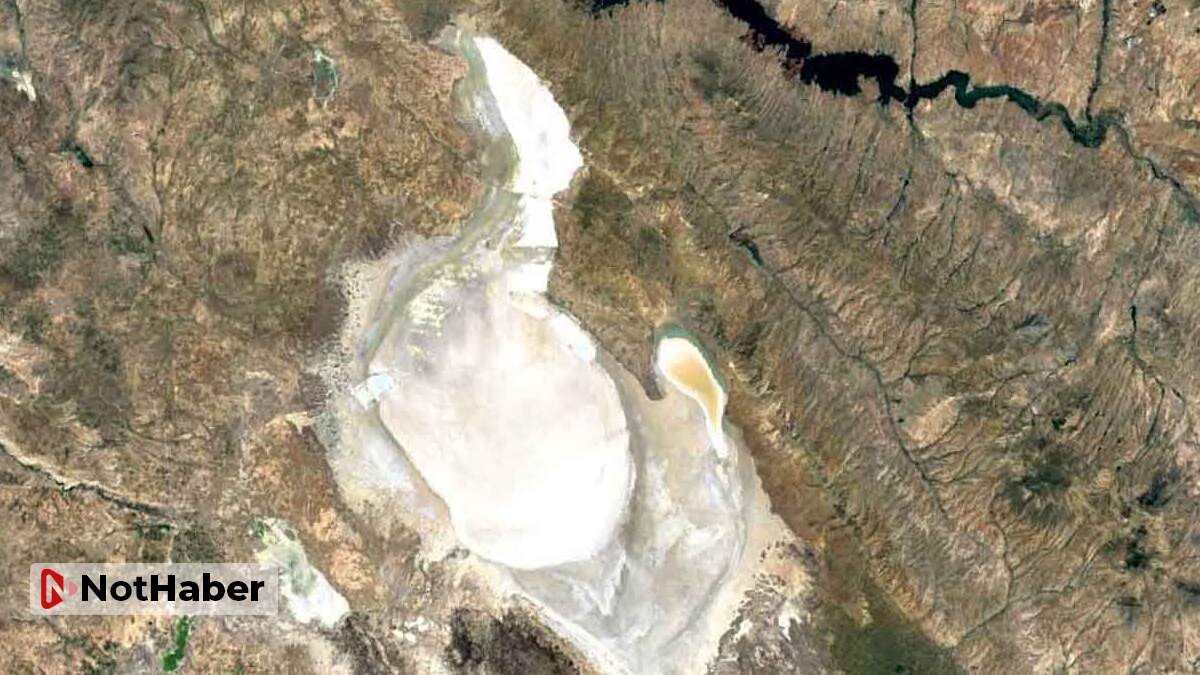 Tuz Gölü’ndeki kuraklık uydu görüntülerine yansıdı!