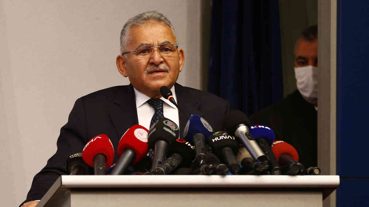 Ulaştırma ve Altyapı Bakanı Karaismailoğlu, Kayseri'de konuştu: (1)