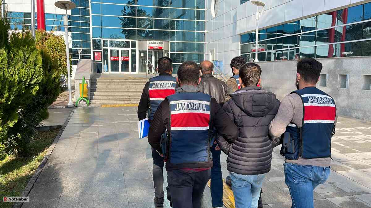 Adıyaman'da terör örgütü PKK operasyonunda yakalanan 4 şüpheliden 1'i tutuklandı