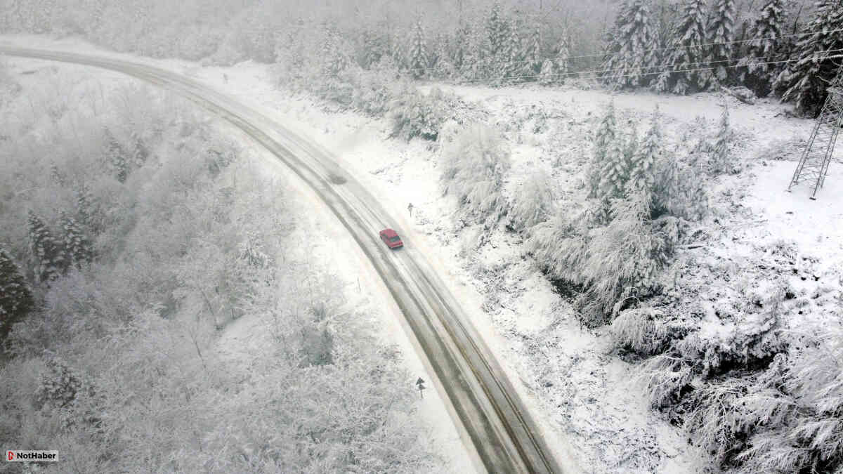 Bartın ve Karabük'ün yüksek kesimlerinde kar etkili oluyor