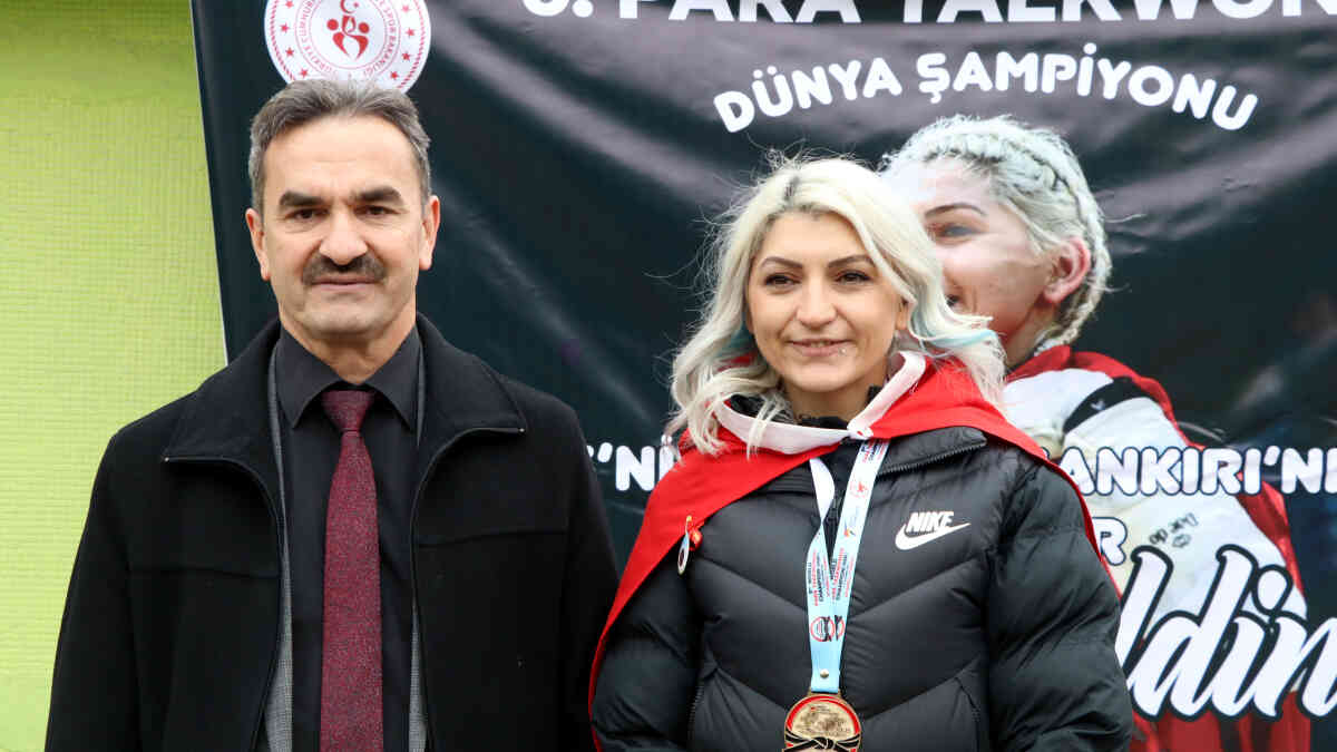 Dünya şampiyonu para tekvandocu Seçil Er memleketinde coşkuyla karşılandı